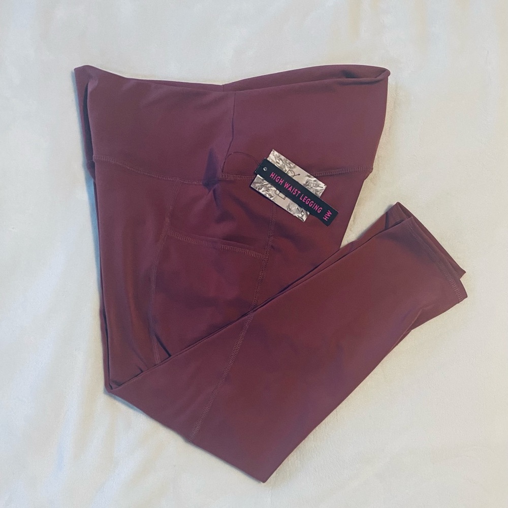 EVCR Cropped Leggings